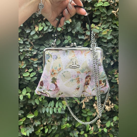 Vivienne Westwood Handbags - NWT Vivienne Westwood Floral Cloth Frame-Top Shoulder Bag w DUSTBAG! 9.1in X 5.5